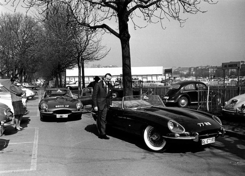 Jaguar type automobile - jaguar, e-type