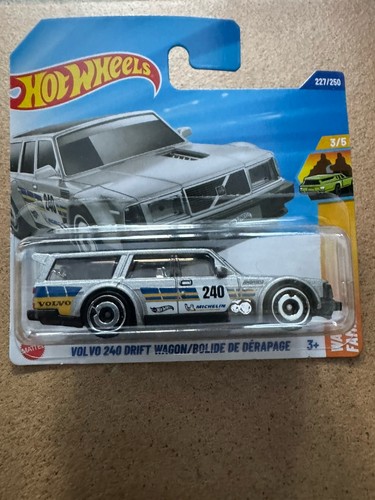 Hot wheels wagons - hot,