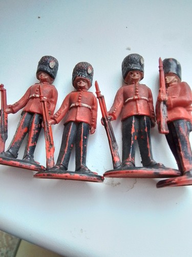 Four lone star guardsmen - four,