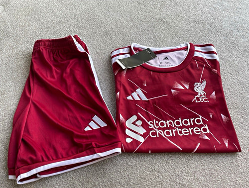 Liverpool home football - 26/27,