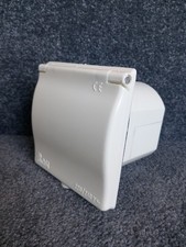 Rosi Flush Fitting Mains Socket For Caravan/Campervan/Horsebox 240v 16amp