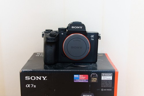 Sony alpha iii - sony,