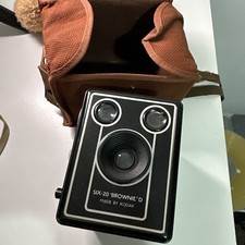 Kodak brownie six - model, d