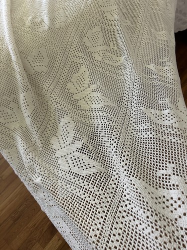 Vintage crocheted bedspread - crocheted,