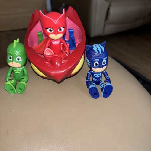 Masks owlette figure and - pj,