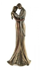 Couple in Love Veronese Bronze