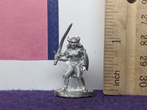 Grenadier 855 female - grenadier, barbarian
