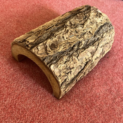 Wood hideout for tortoise - wood,