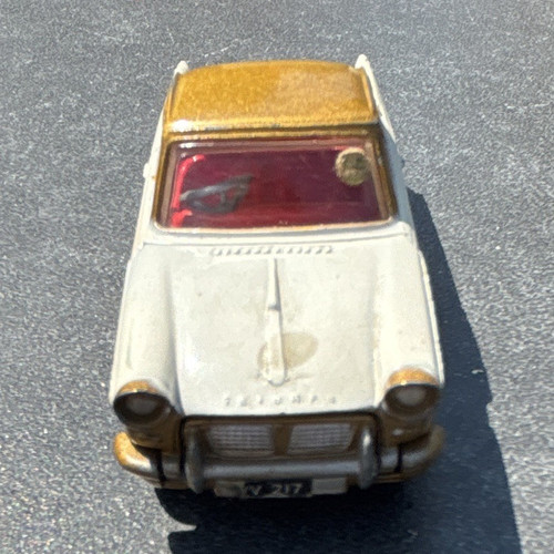 Corgi toys 211 - corgi, triumph