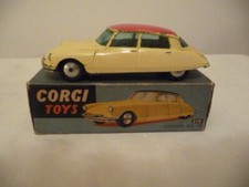 1/43 CORGI 210  CITROEN DS 19  , IN ORIGINAL  BOX .