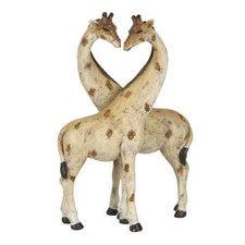ANIMAL FAMILY GIRAFFE FIGURE