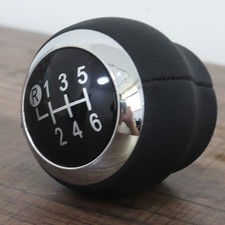 6 Speed & R Black Gear Shift