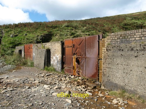 Photo 12x8 water - tanks, the