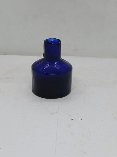 Old cobalt blue - blue, lip