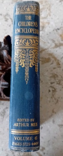 The children encyclopedia - children's,