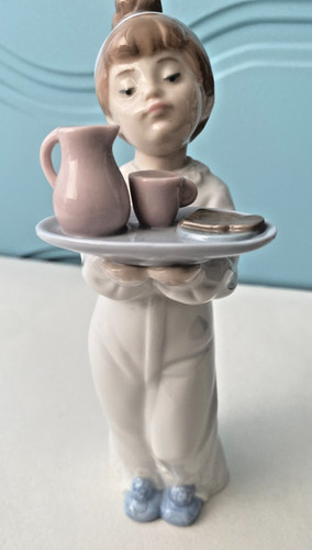 Nao lladro girl carrying - by,