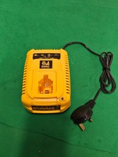 Dewalt Battery Charger 7.2V-18V DE9135 Li-Ion / NiCd / NiMH - Genuine - NEW