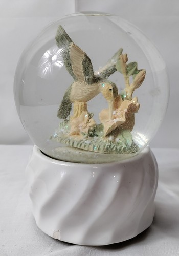 Vintage musical snow - snow, globe