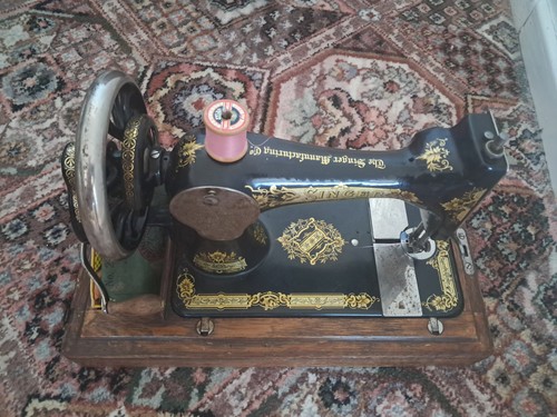 Singer sewing machine hand - singer,