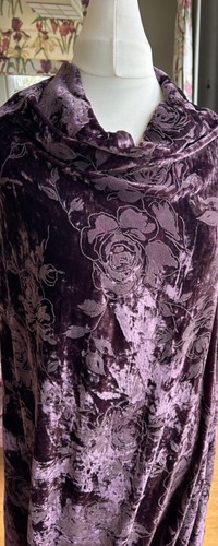 Aunergine flocked silk