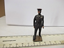 BRITAINS LEAD ZOO KEEPER IN GOOD CONDITION