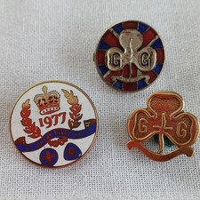 Vintage girl guide badges 3 - guide, x