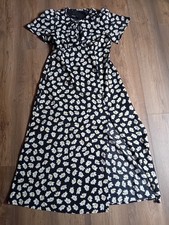 new CHI CHI LONDON daisy print tea dress size 12 - 