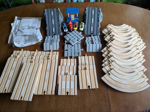 Wooden roadway track bridge - wooden,