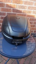triumph top box, mounting kit