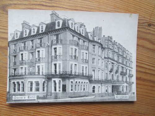 Postcard queen hotel - postcard,