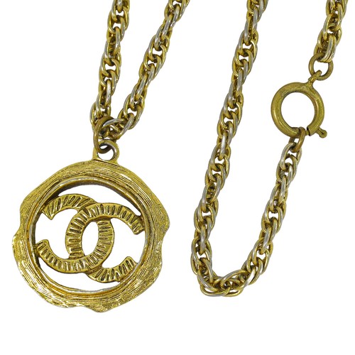 Chanel gold plated necklace - cc,