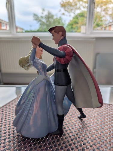Wdcc disney sleeping beauty - disney,