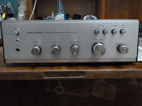 Roland 211 vintage - (rotel),