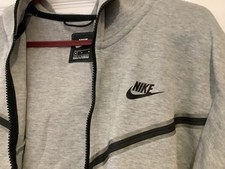 Nike Grey Tech Fleece Old