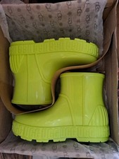BNIB Women's Ugg Boots Key