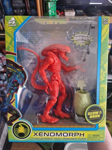 Alien red xenomorph - red, drone
