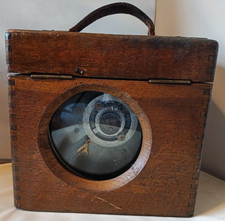 Vintage racing Pigeon Clock Timer in Wooden Case - TOULET IMPERATOR  - Untested