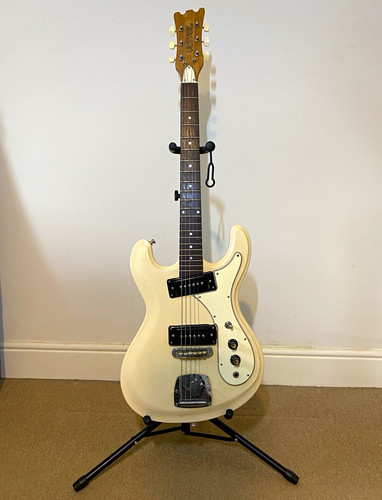 Univox flier phase - phase, white