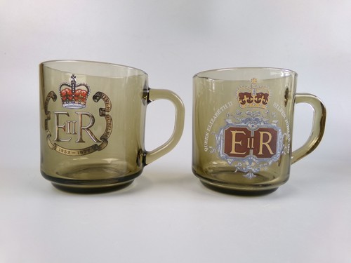 Queen elizabeth mugs 2 - ii,