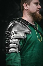 Medieval Single pauldrons