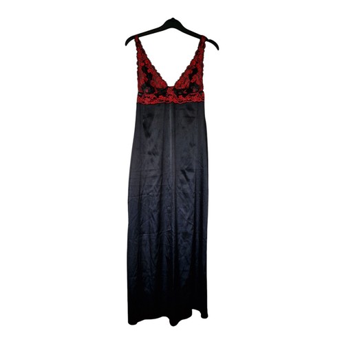 Vintage triumph nightgown - vintage,