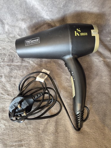 Tresemmé keratin smooth hair - smooth,
