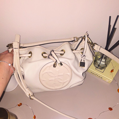Guess white pebbled faux - white,
