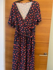 Popsy strawberry midi wrap