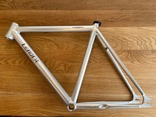 LEADER KAGERO silver frame