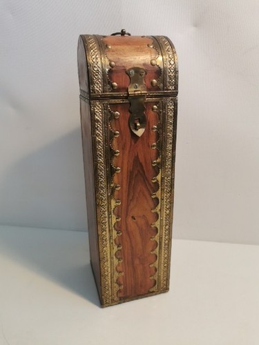 Vintage wooden wine bottle - wooden,