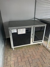Galvanised steel dog kennels with insulated boxes in immaculate condition