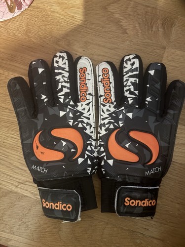 Football gloves size used - gloves,