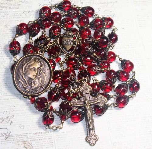 Dark garnet red - dark,