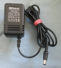 Genuine/Official Roland AC Adaptor ACA-230ET - 9V 300mA - A20930B - Centre (Neg)